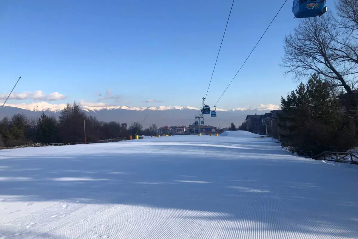 Clear day with an empty piste at Bansko ski resort, Bulgaria. Photo by Becca Marsh
